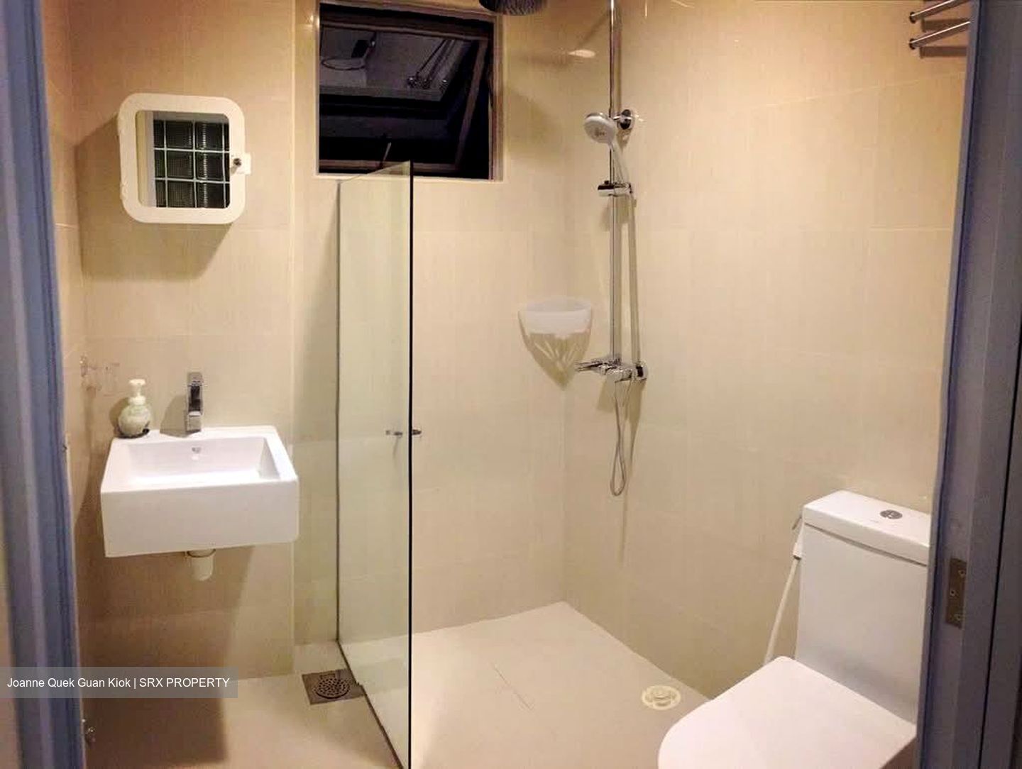 The Riverside Piazza (D1), Apartment #573173821